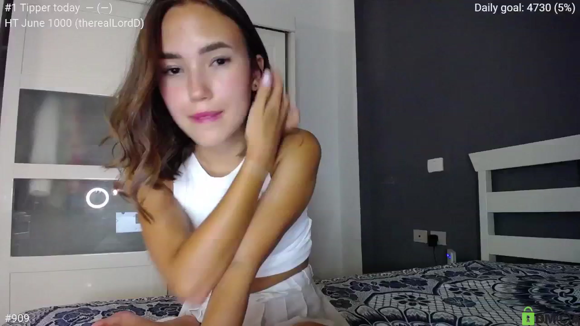 Gallery image thumbnail from tenderlyPoli's myfreecams stream on, 06/25/2024, 20:50 image 7 of 20