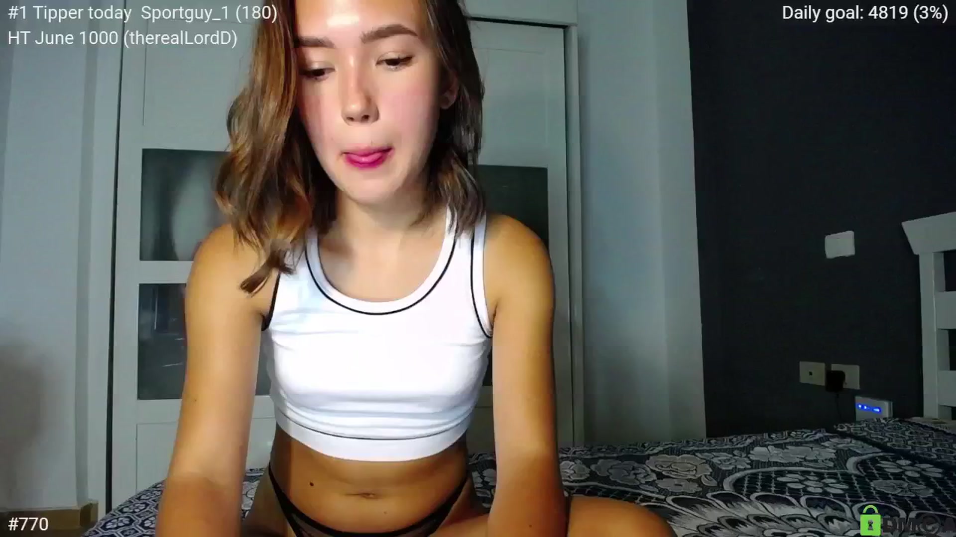 Gallery image thumbnail from tenderlyPoli's myfreecams stream on, 06/27/2024, 17:37 image 19 of 20