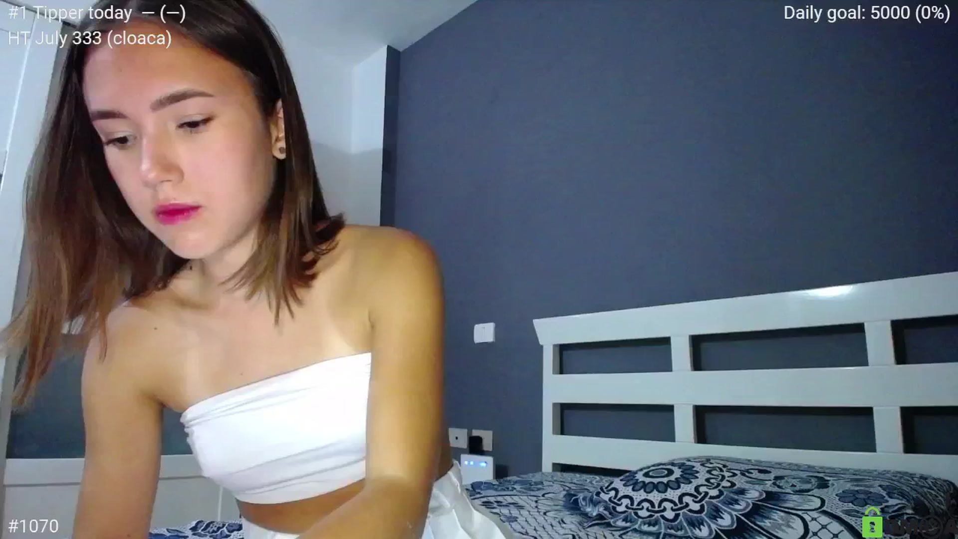 Gallery image thumbnail from tenderlyPoli's myfreecams stream on, 07/17/2024, 18:31 image 9 of 20