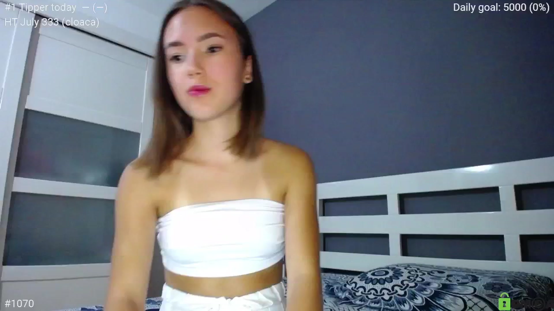 Gallery image thumbnail from tenderlyPoli's myfreecams stream on, 07/17/2024, 18:31 image 10 of 20