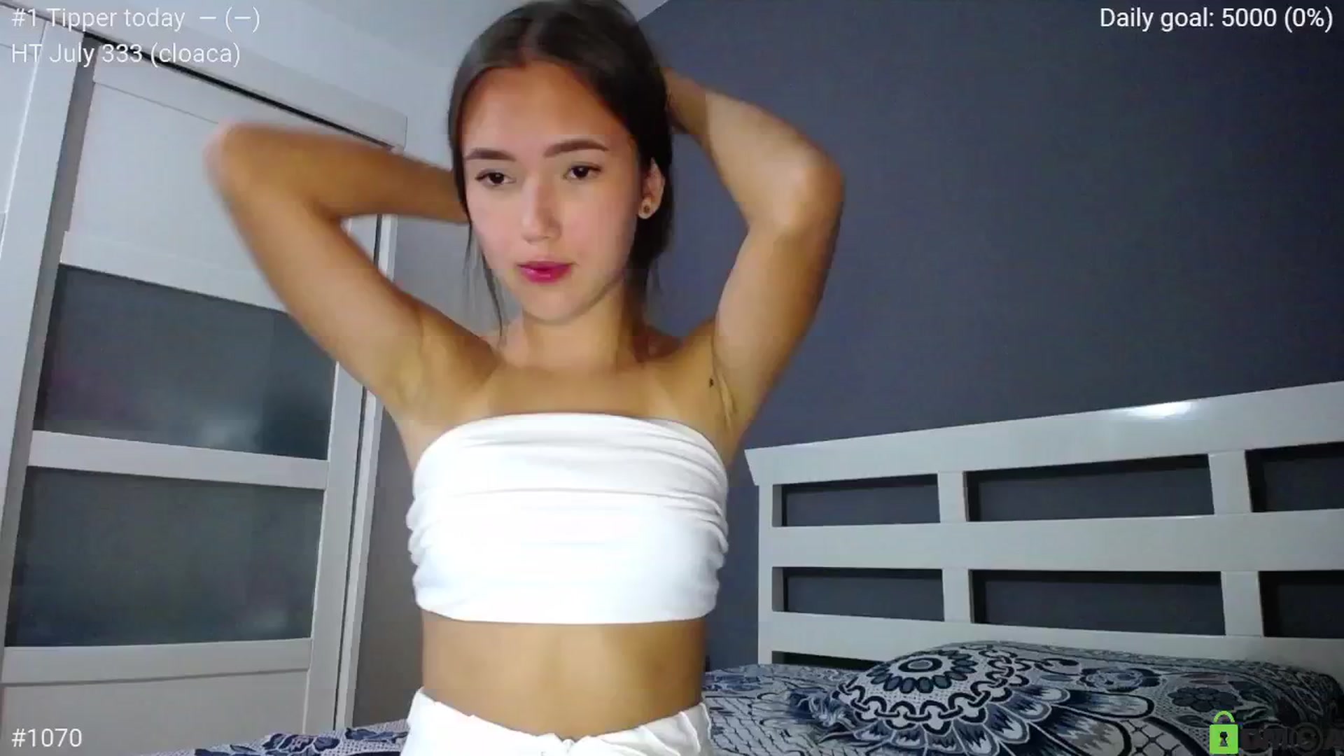 Gallery image thumbnail from tenderlyPoli's myfreecams stream on, 07/17/2024, 18:31 image 4 of 20
