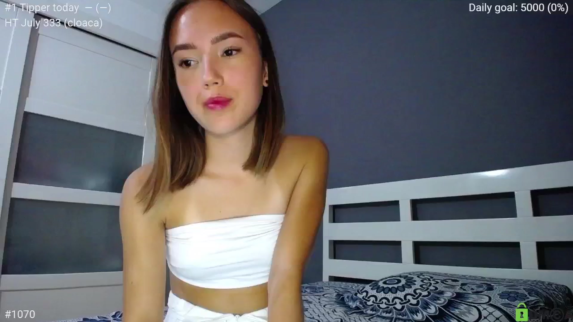 Gallery image thumbnail from tenderlyPoli's myfreecams stream on, 07/17/2024, 18:31 image 13 of 20