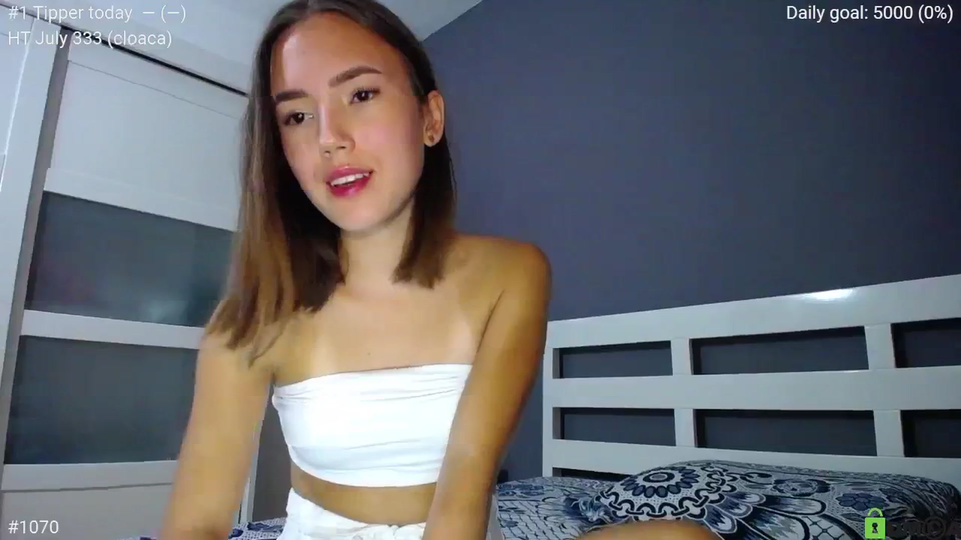 Gallery image thumbnail from tenderlyPoli's myfreecams stream on, 07/17/2024, 18:31 image 18 of 20