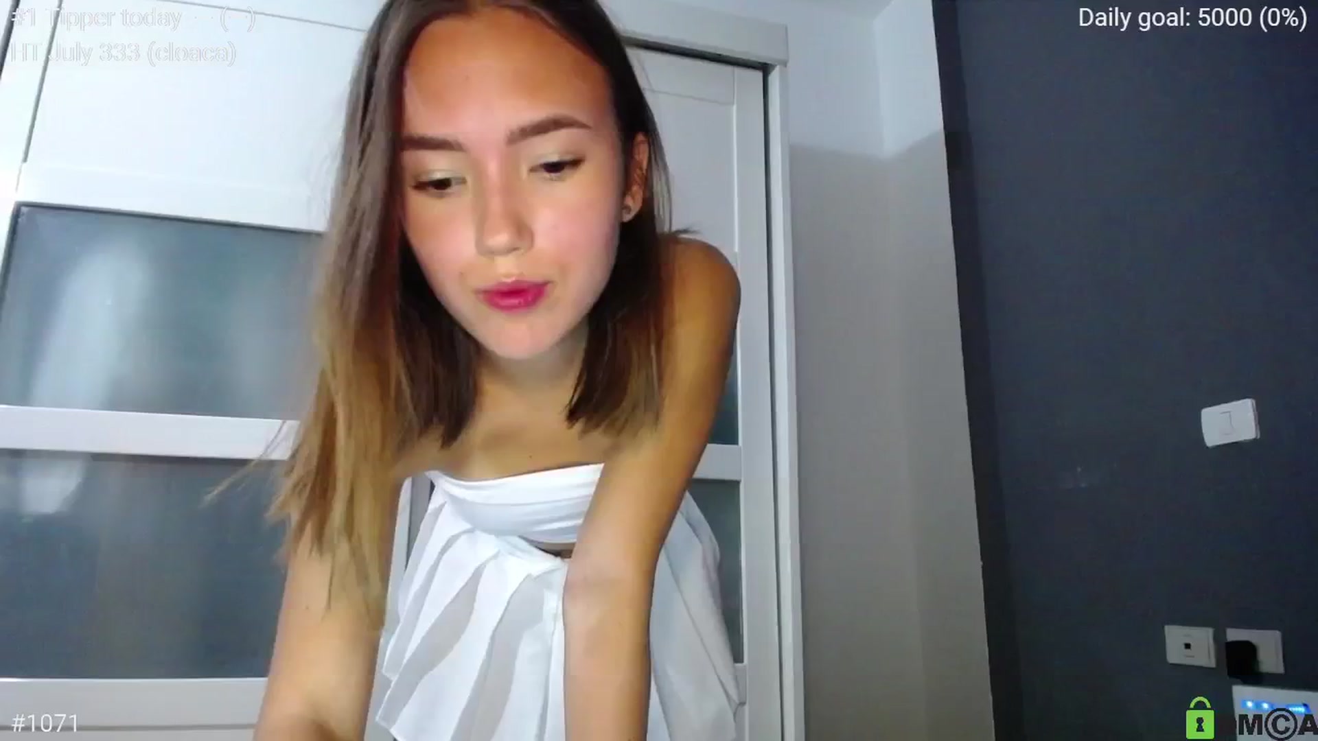 Gallery image thumbnail from tenderlyPoli's myfreecams stream on, 07/17/2024, 19:14 image 4 of 20