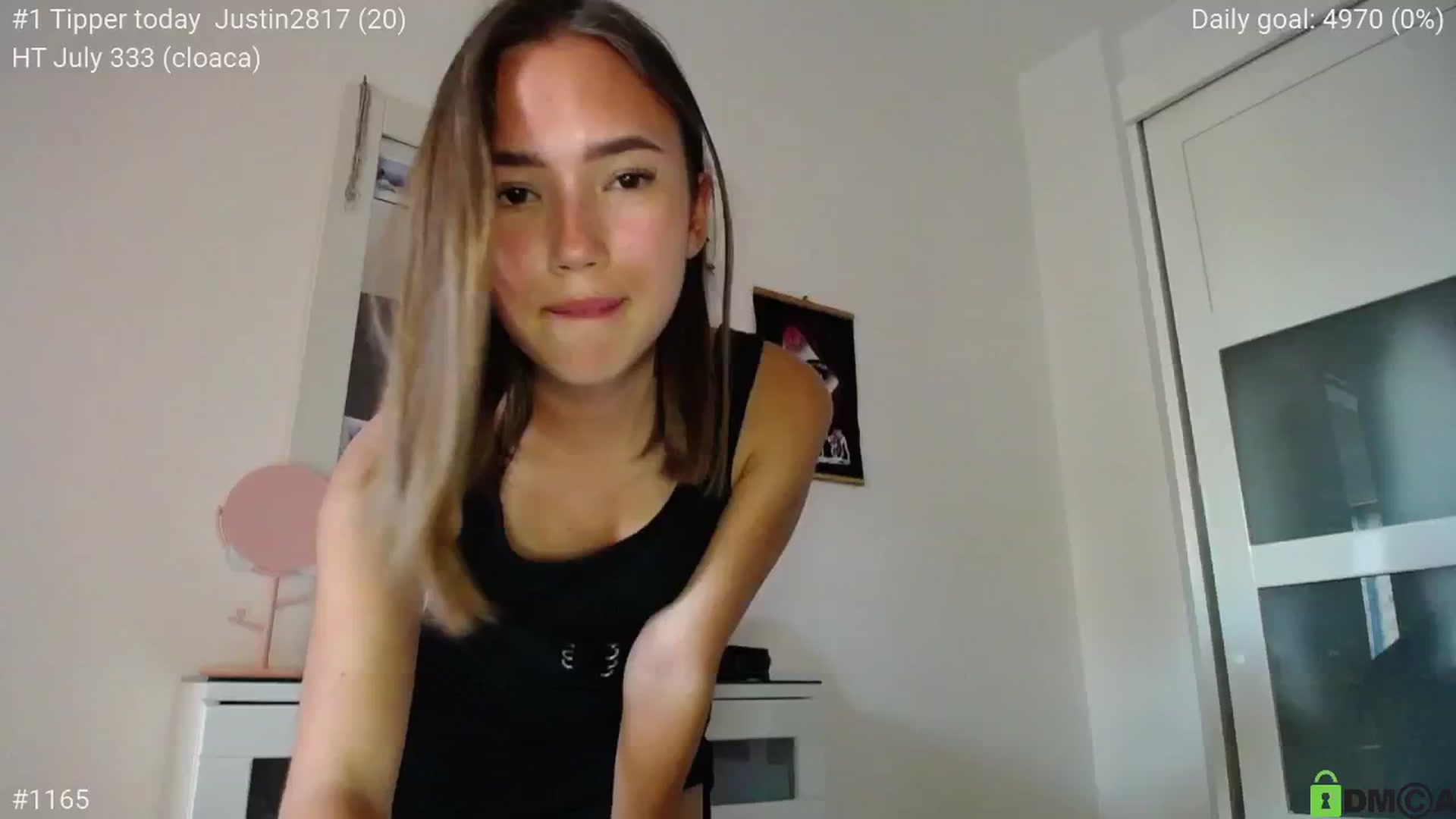 Gallery image thumbnail from tenderlyPoli's myfreecams stream on, 07/29/2024, 16:00 image 18 of 20