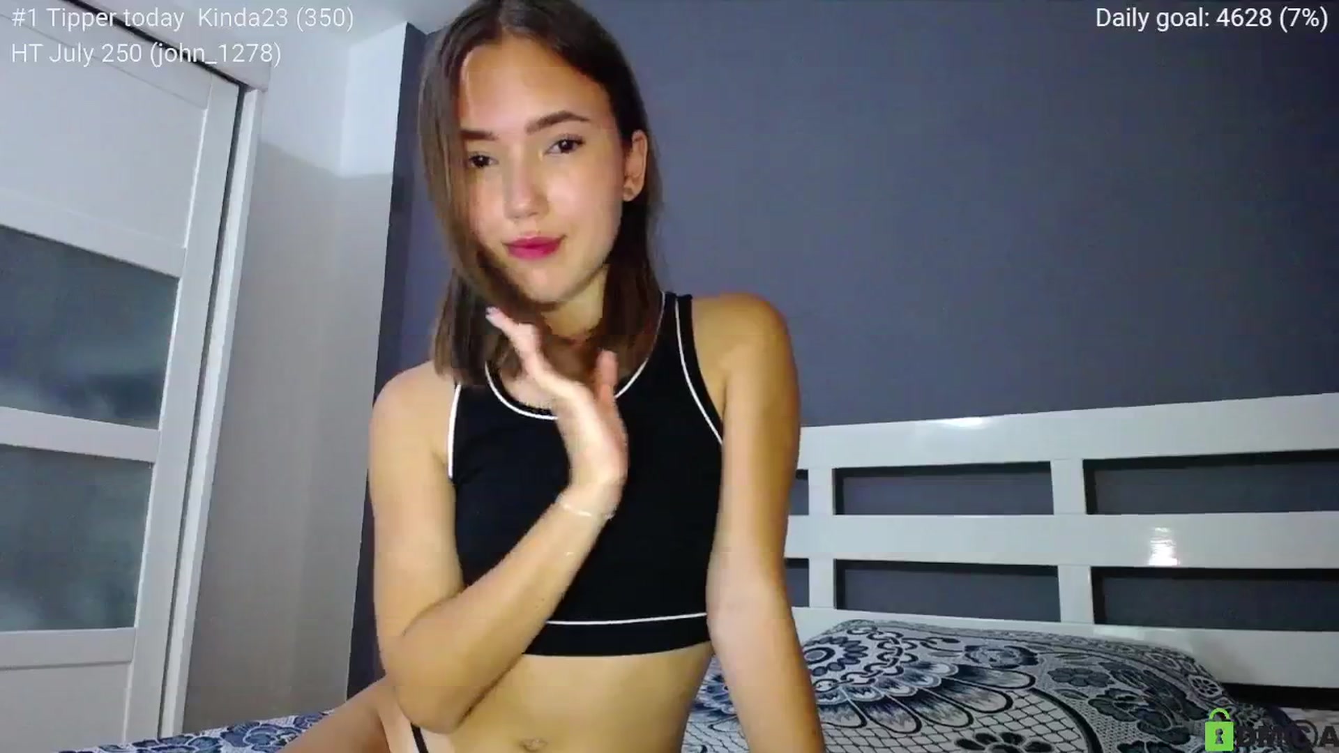 Gallery image thumbnail from tenderlyPoli's myfreecams stream on, 08/04/2024, 20:12 image 19 of 20