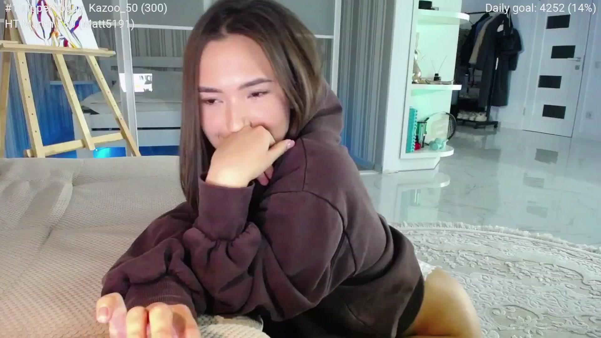 Gallery image thumbnail from tenderlyPoli's myfreecams stream on, 03/17/2025, 24:21 image 13 of 20