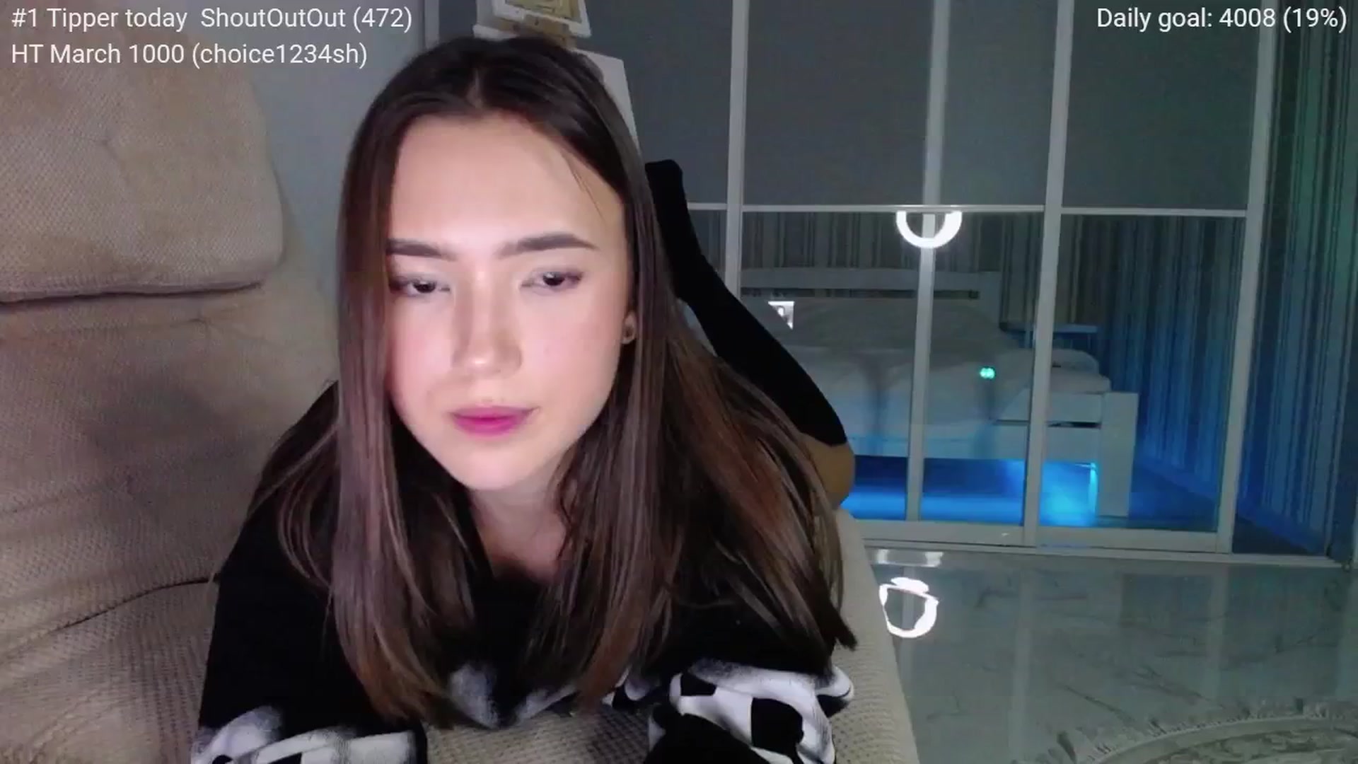 Gallery image thumbnail from tenderlyPoli's myfreecams stream on, 03/26/2025, 24:22 image 16 of 20