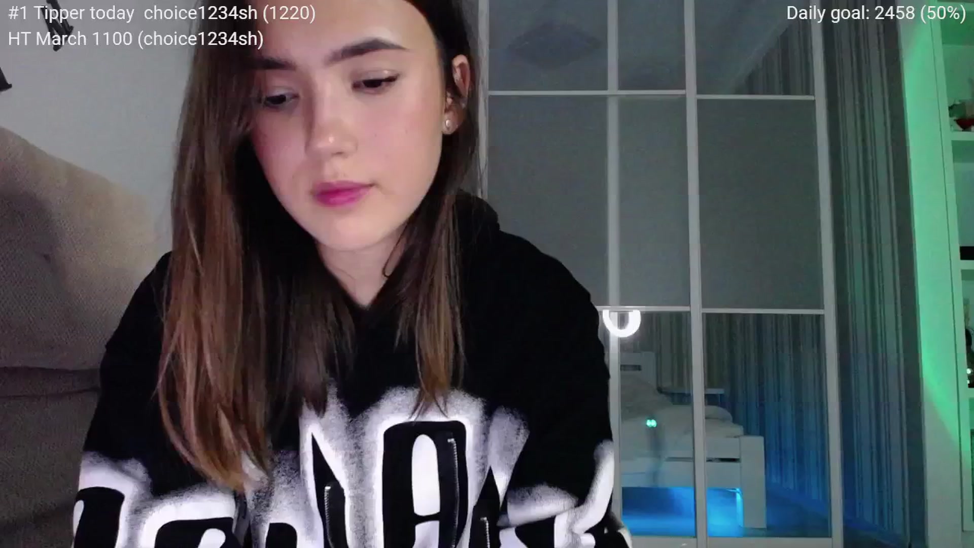 Gallery image thumbnail from tenderlyPoli's myfreecams stream on, 03/26/2025, 01:17 image 19 of 20