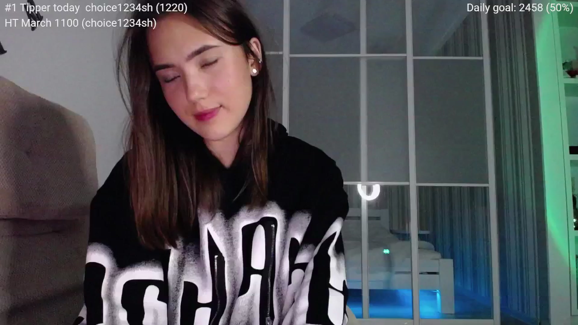 Gallery image thumbnail from tenderlyPoli's myfreecams stream on, 03/26/2025, 01:17 image 17 of 20