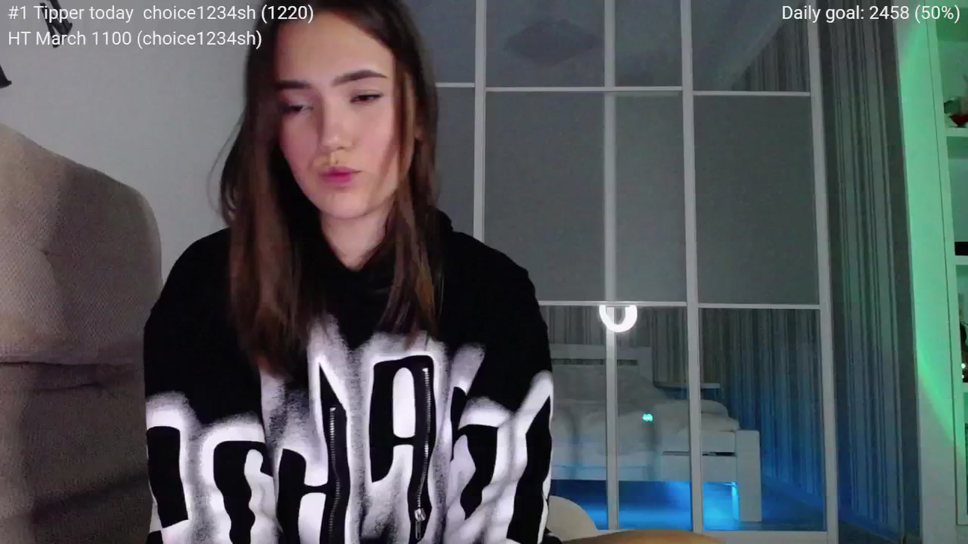 Gallery image thumbnail from tenderlyPoli's myfreecams stream on, 03/26/2025, 01:17 image 13 of 20