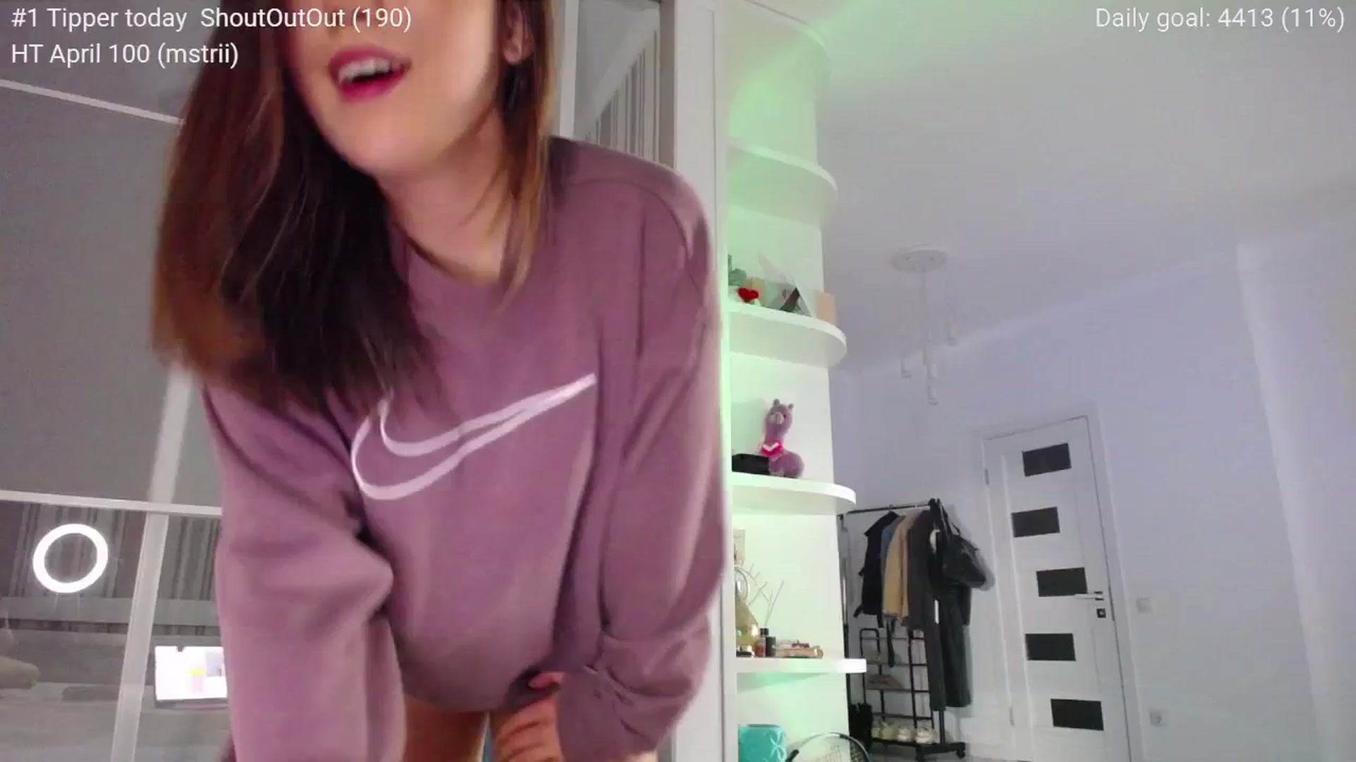 Gallery image thumbnail from tenderlyPoli's myfreecams stream on, 04/03/2025, 23:32 image 18 of 20