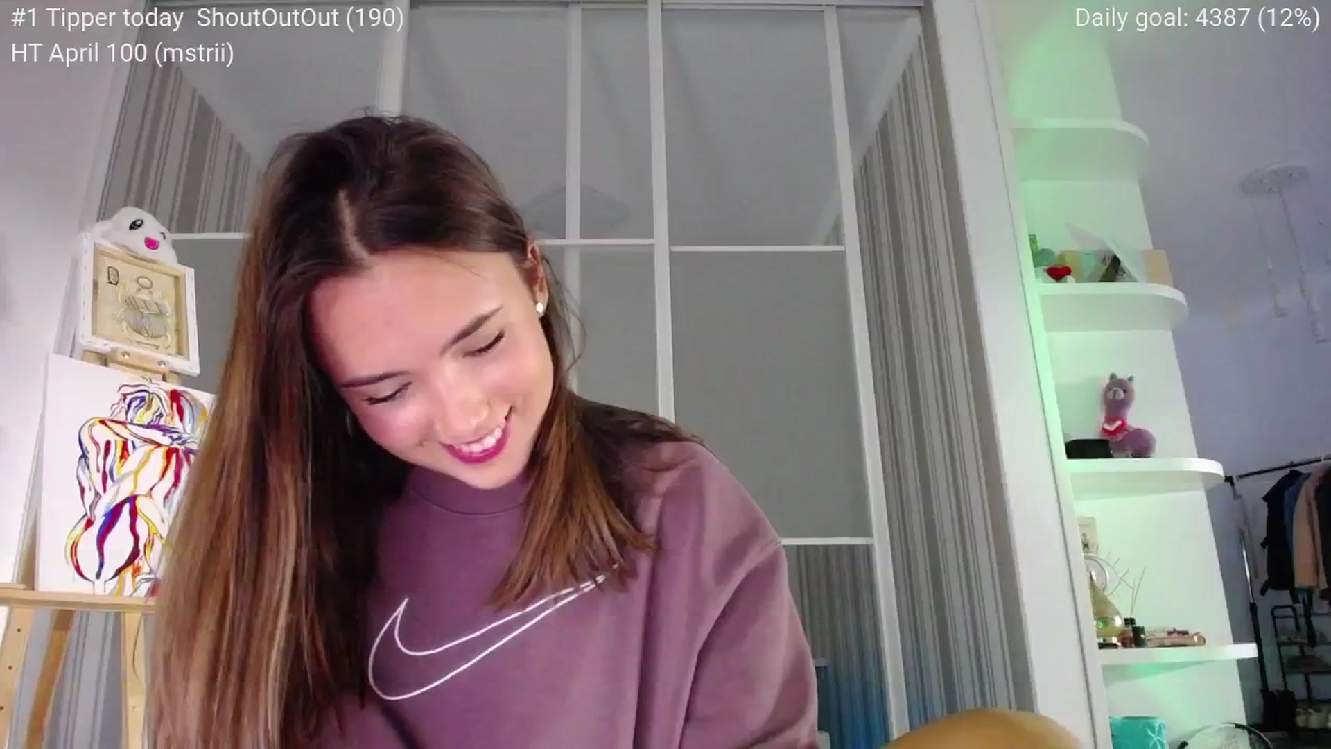 Gallery image thumbnail from tenderlyPoli's myfreecams stream on, 04/04/2025, 24:19 image 18 of 20