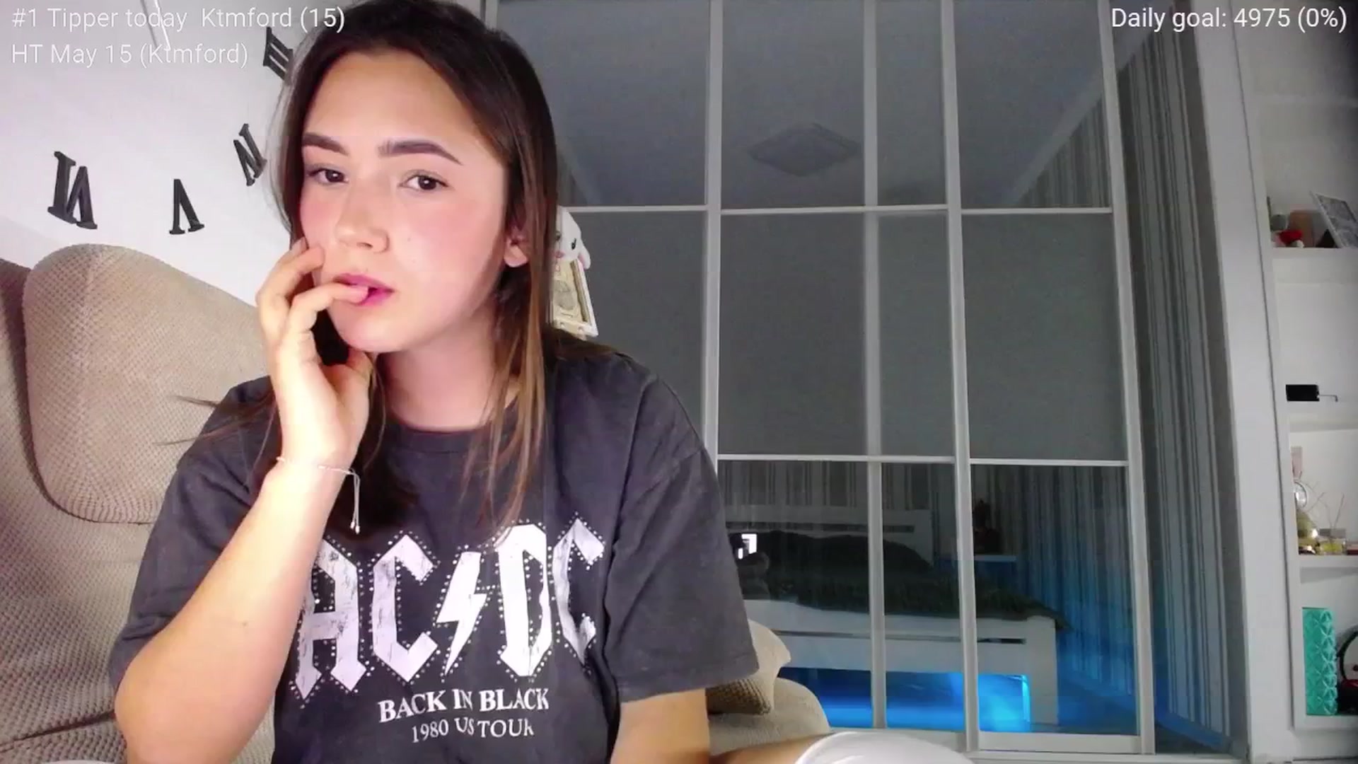 Gallery image thumbnail from tenderlyPoli's myfreecams stream on, 05/12/2025, 19:35 image 6 of 20