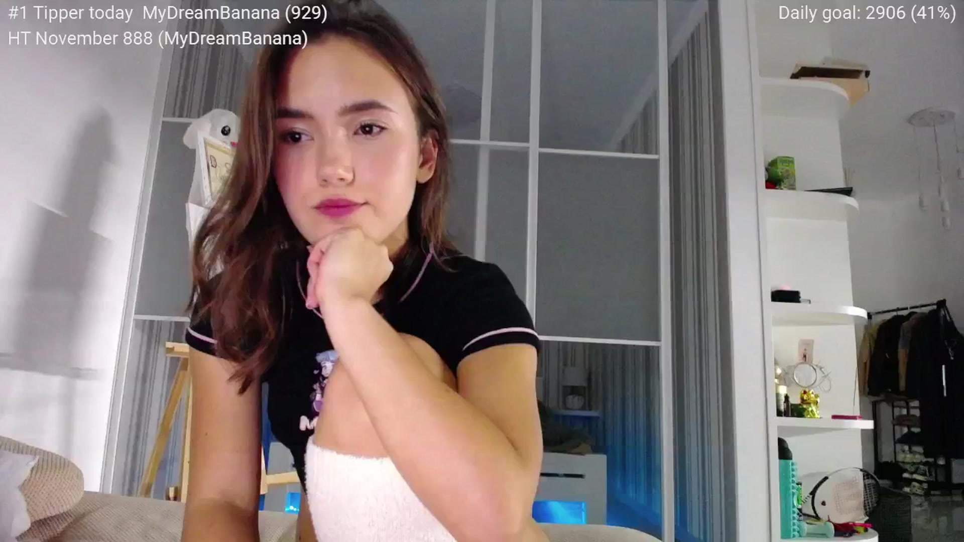 Gallery image thumbnail from tenderlyPoli's myfreecams stream on, 11/07/2025, 01:03 image 11 of 20