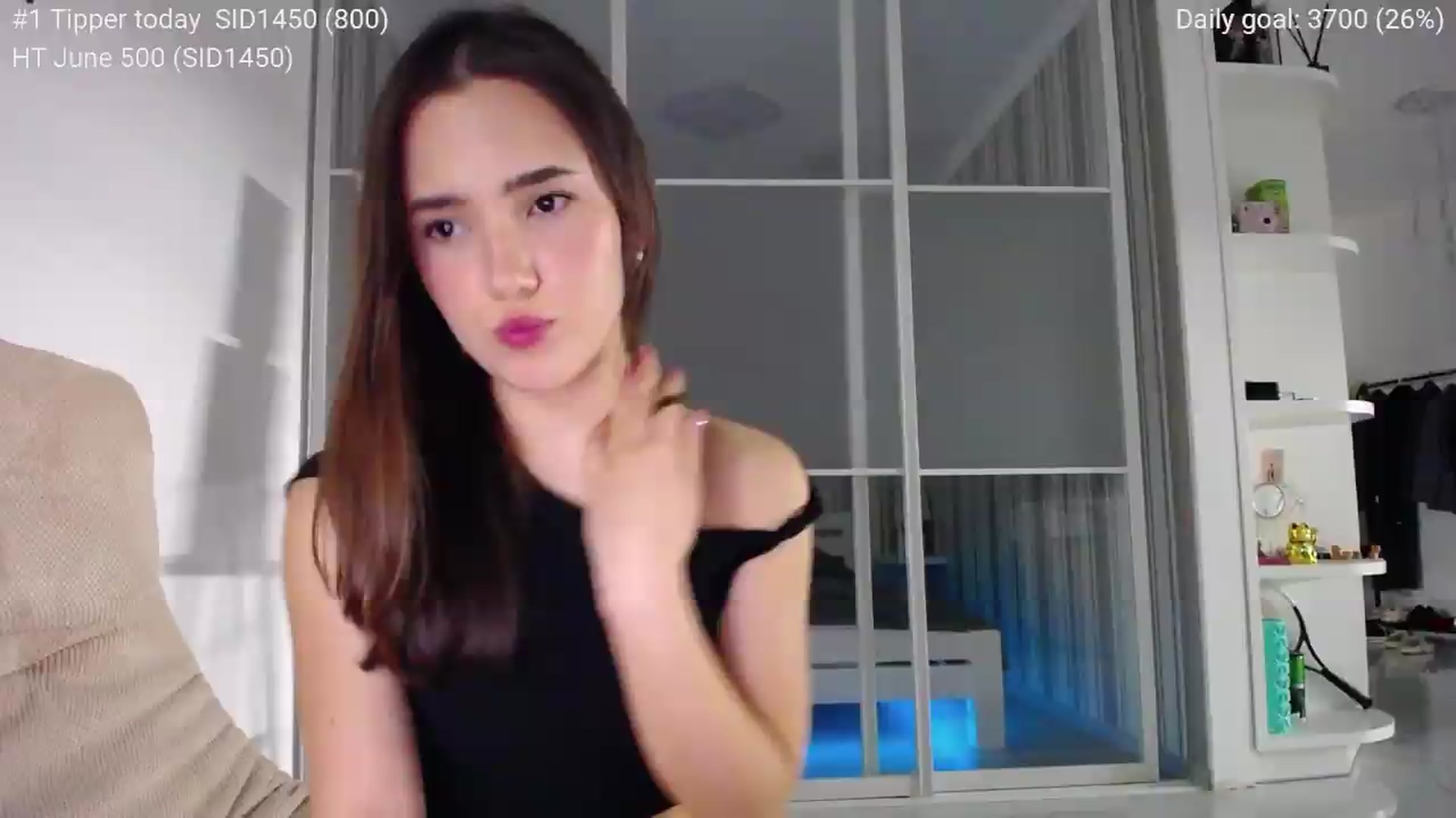 Gallery image thumbnail from tenderlyPoli's myfreecams stream on, 06/01/2026, 18:37 image 15 of 20