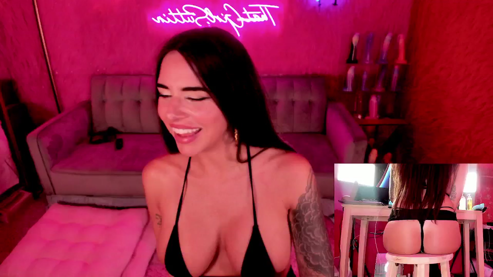 Gallery image thumbnail from thatgrlsuttin's myfreecams stream on, 06/14/2024, 06:53 image 1 of 20