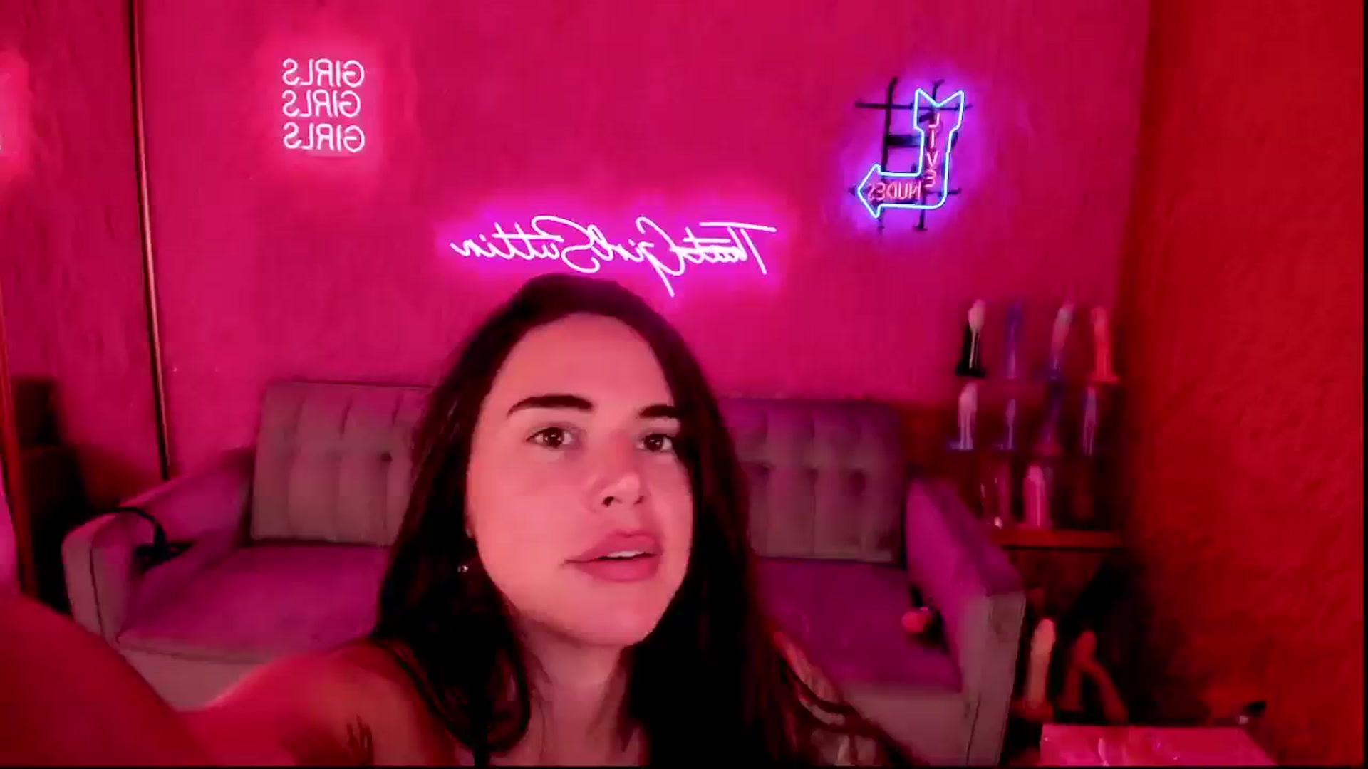 Gallery image thumbnail from thatgrlsuttin's myfreecams stream on, 06/20/2024, 06:05 image 11 of 20