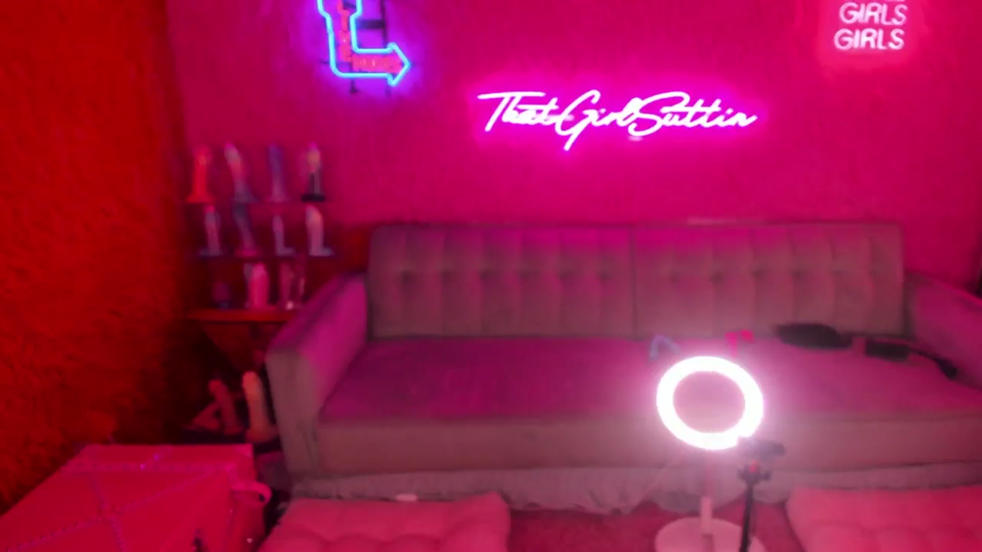 Gallery image thumbnail from thatgrlsuttin's myfreecams stream on, 06/24/2024, 04:25 image 3 of 20