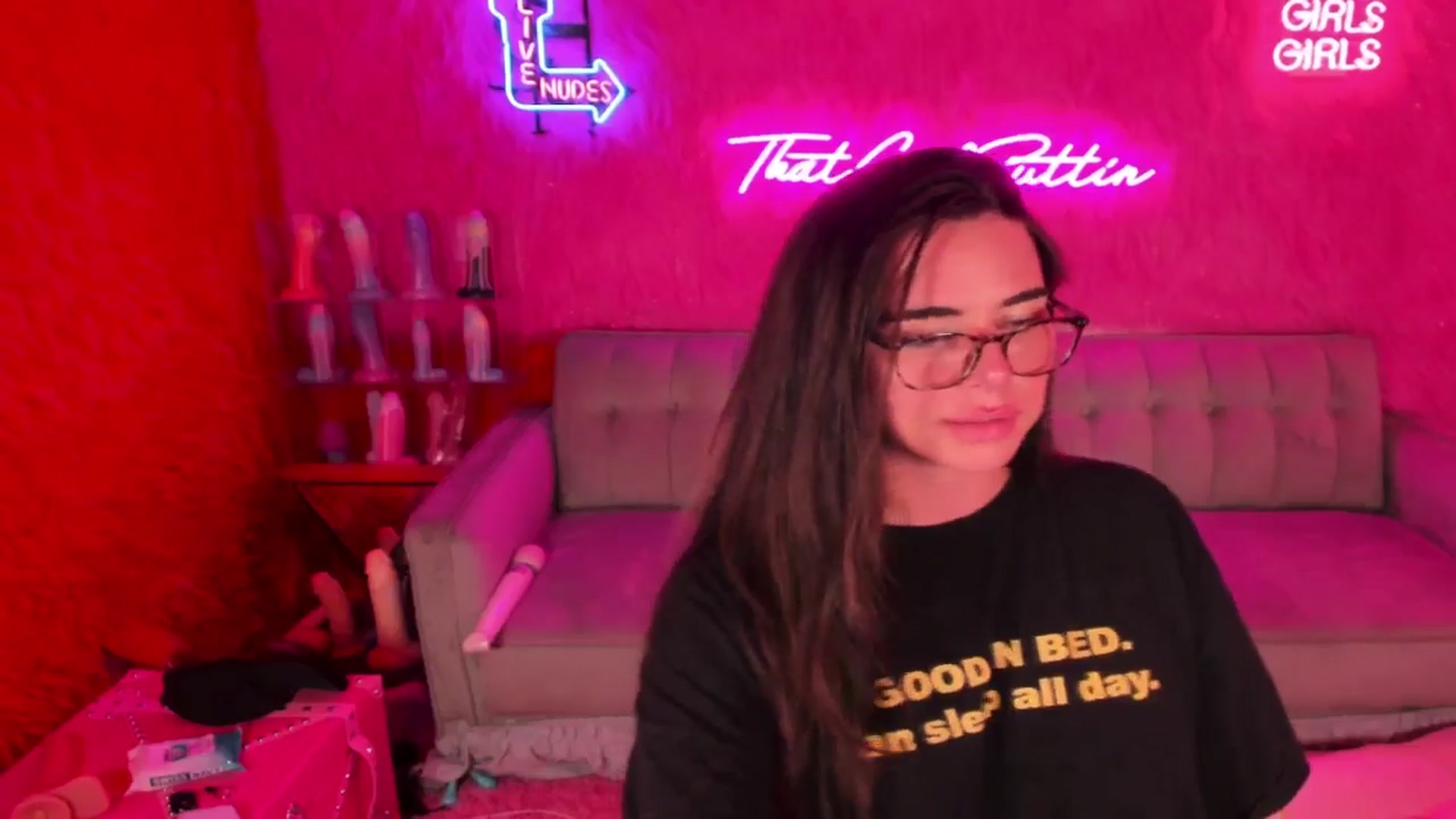 Gallery image thumbnail from thatgrlsuttin's myfreecams stream on, 07/03/2024, 05:40 image 11 of 20
