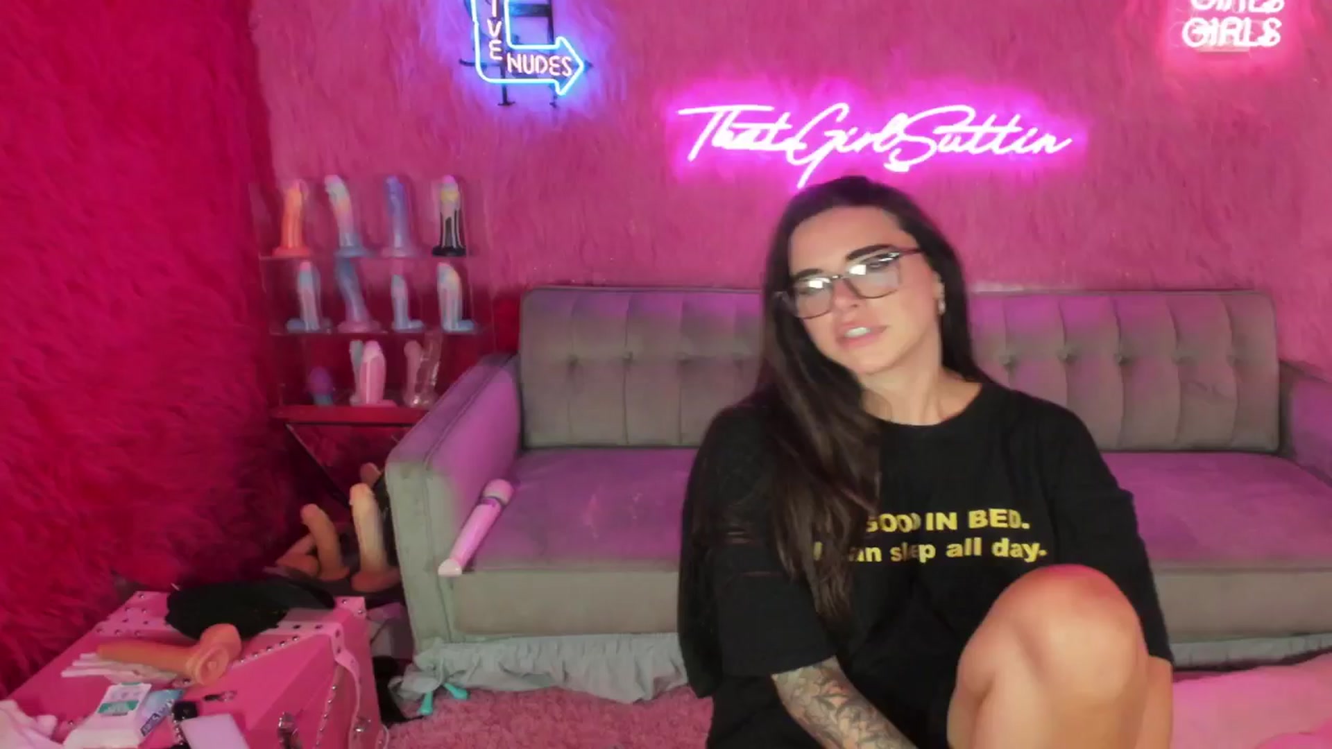 Gallery image thumbnail from thatgrlsuttin's myfreecams stream on, 07/03/2024, 06:16 image 12 of 20