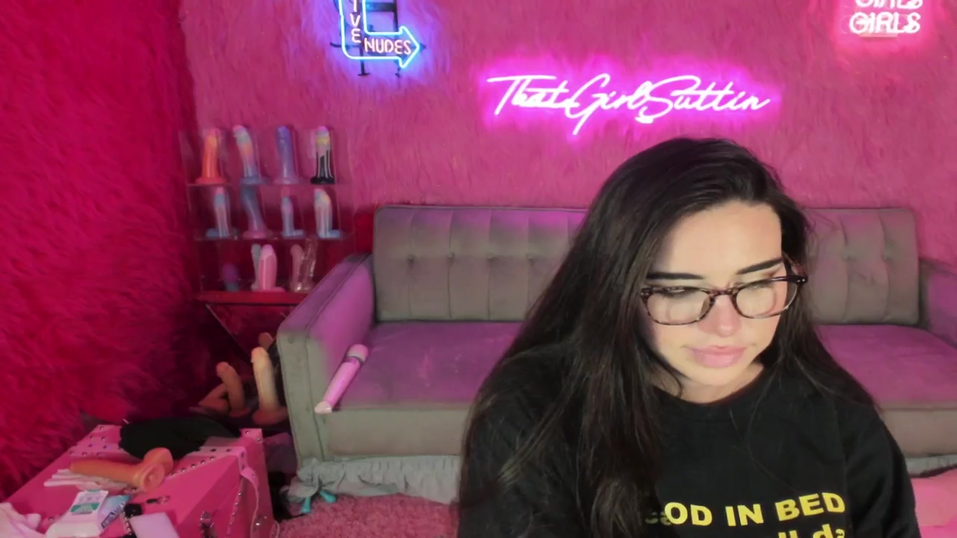 Gallery image thumbnail from thatgrlsuttin's myfreecams stream on, 07/03/2024, 06:16 image 6 of 20