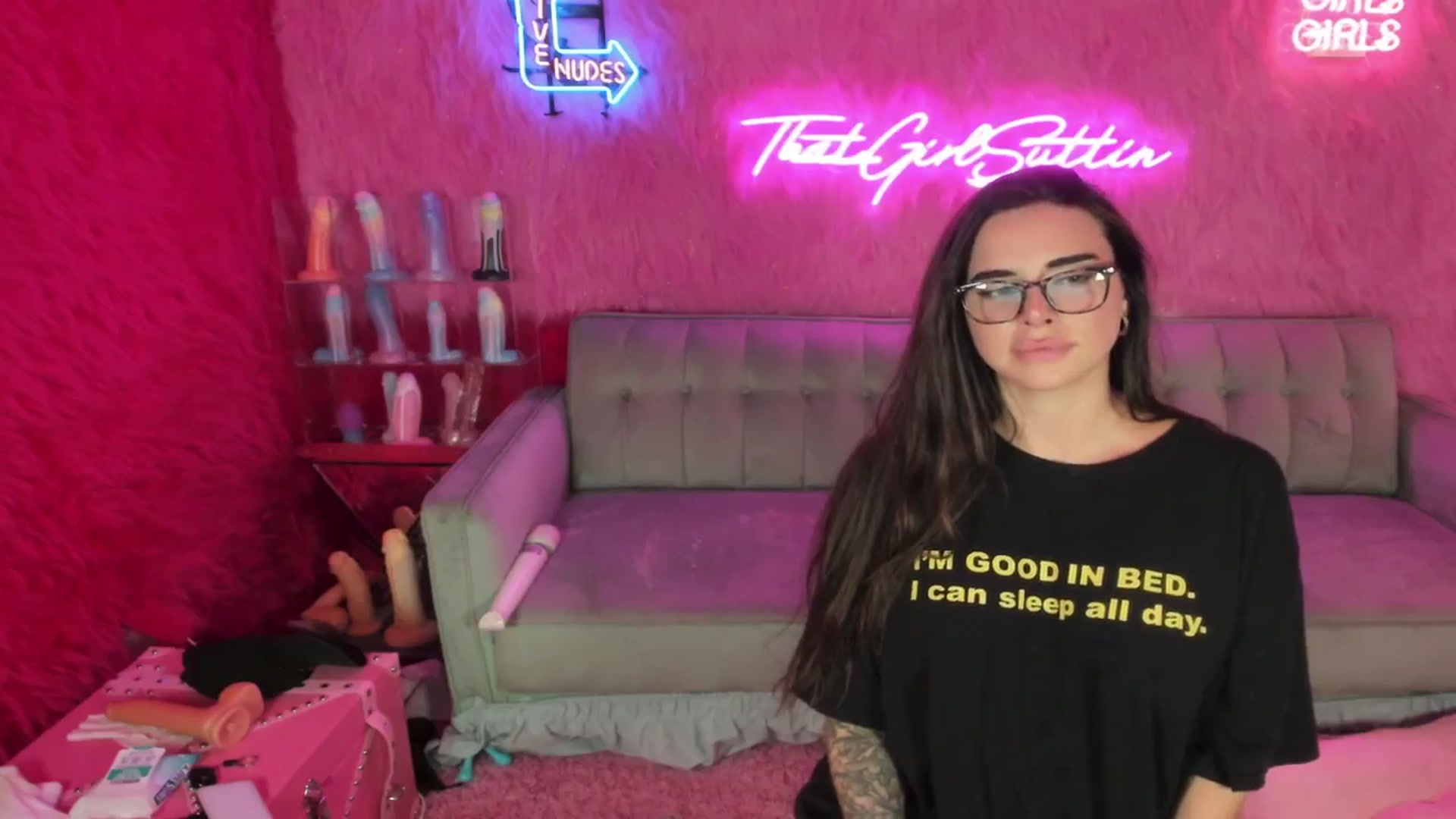 Gallery image thumbnail from thatgrlsuttin's myfreecams stream on, 07/03/2024, 06:16 image 11 of 20