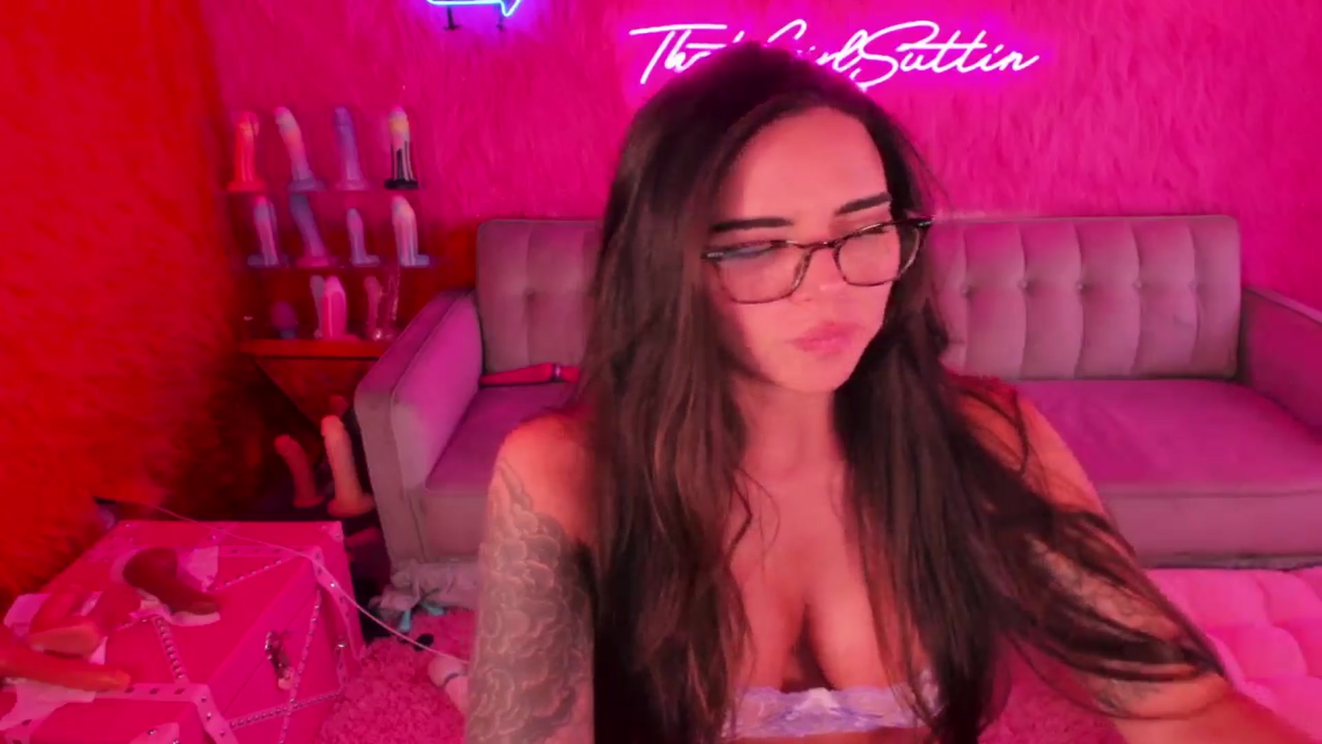 Gallery image thumbnail from thatgrlsuttin's myfreecams stream on, 07/08/2024, 24:42 image 11 of 20