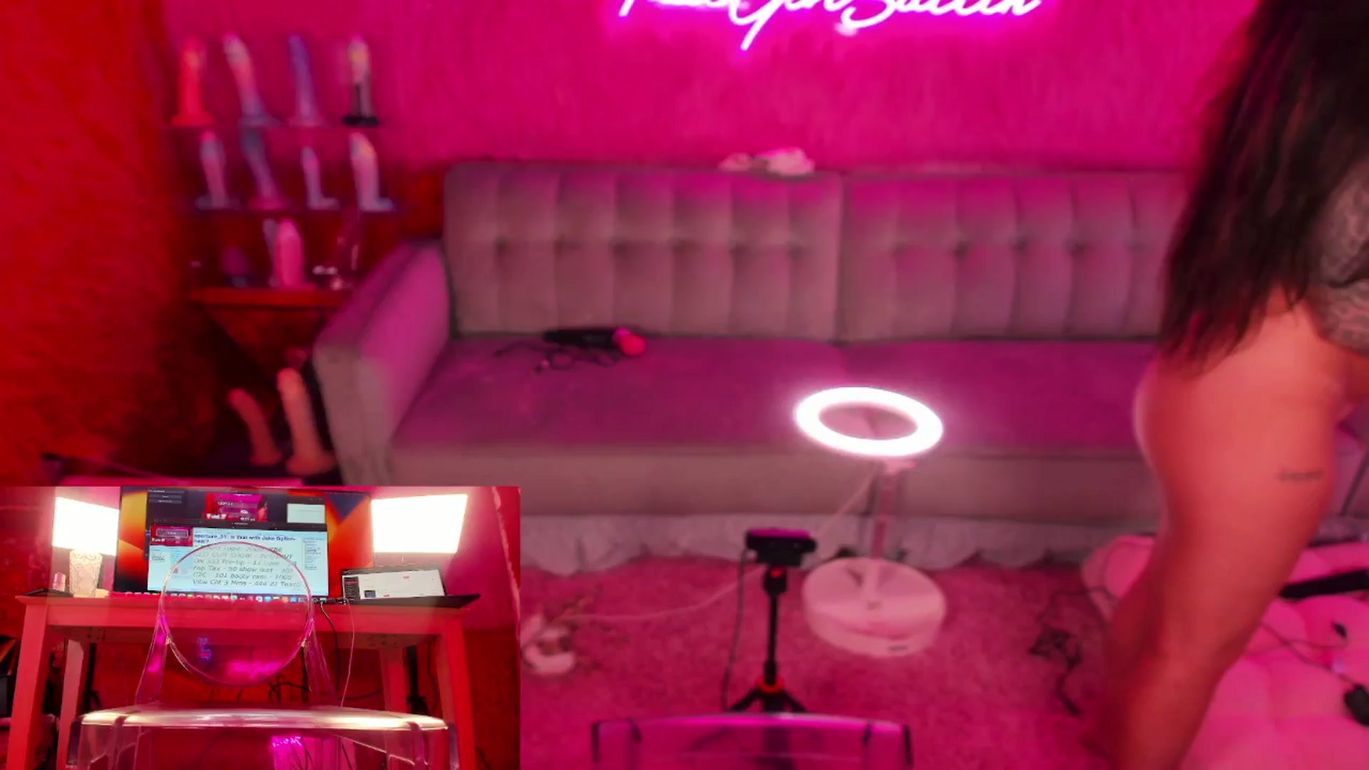 Gallery image thumbnail from thatgrlsuttin's myfreecams stream on, 07/08/2024, 02:38 image 9 of 20