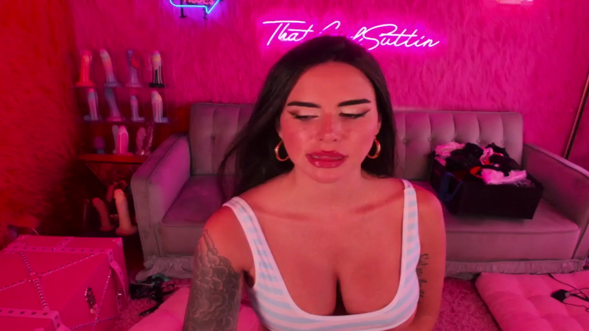 Gallery image thumbnail from thatgrlsuttin's myfreecams stream on, 07/11/2024, 22:50 image 20 of 20