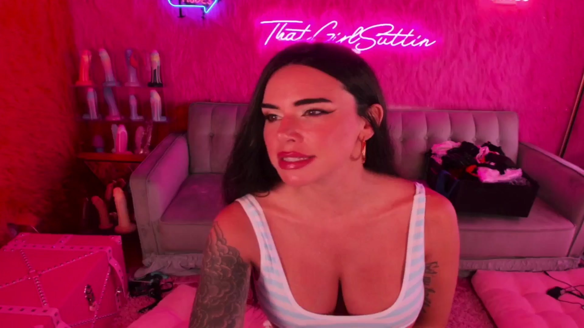 Gallery image thumbnail from thatgrlsuttin's myfreecams stream on, 07/11/2024, 22:50 image 15 of 20