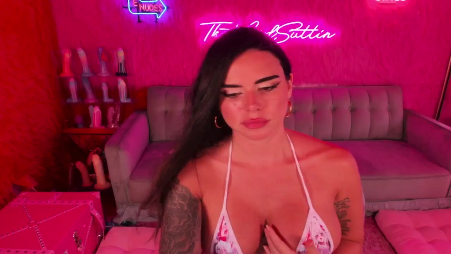 Gallery image thumbnail from thatgrlsuttin's myfreecams stream on, 07/12/2024, 01:12 image 19 of 20