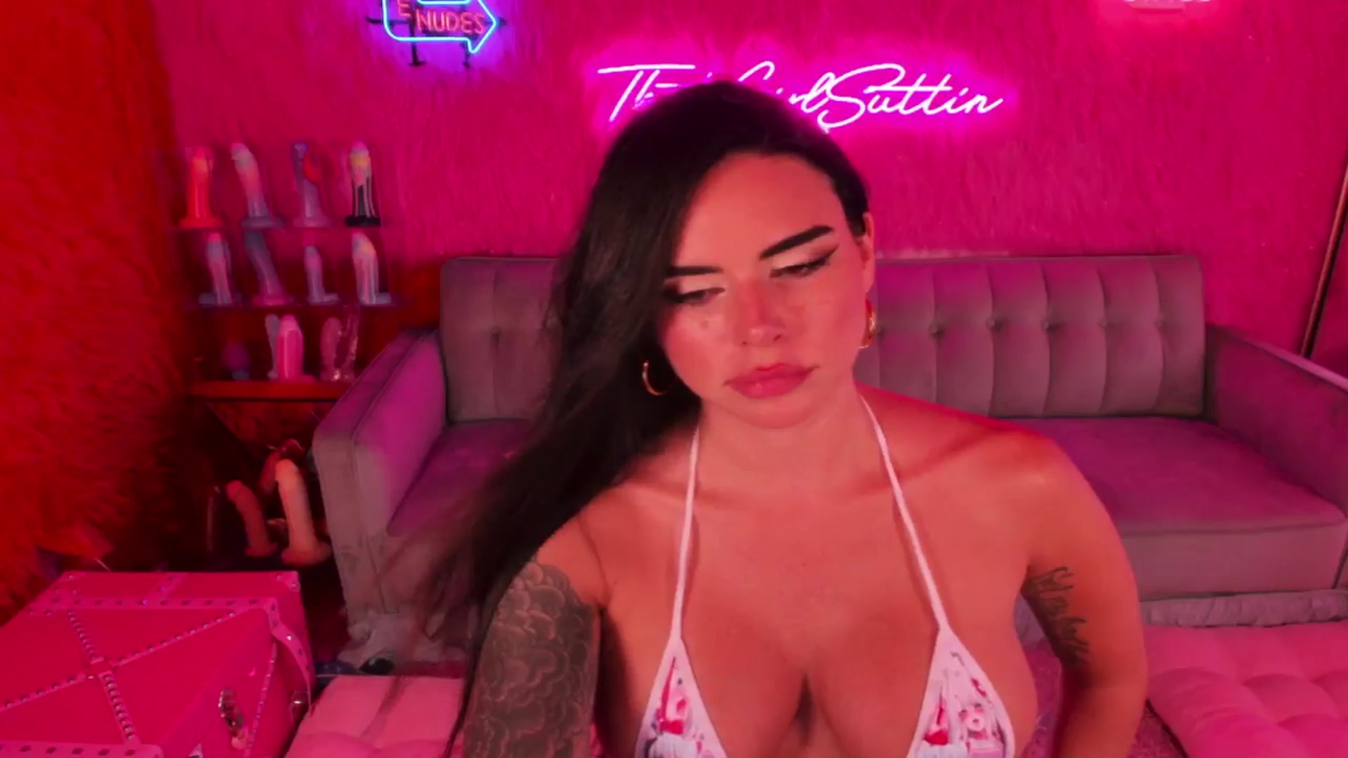Gallery image thumbnail from thatgrlsuttin's myfreecams stream on, 07/12/2024, 01:12 image 18 of 20
