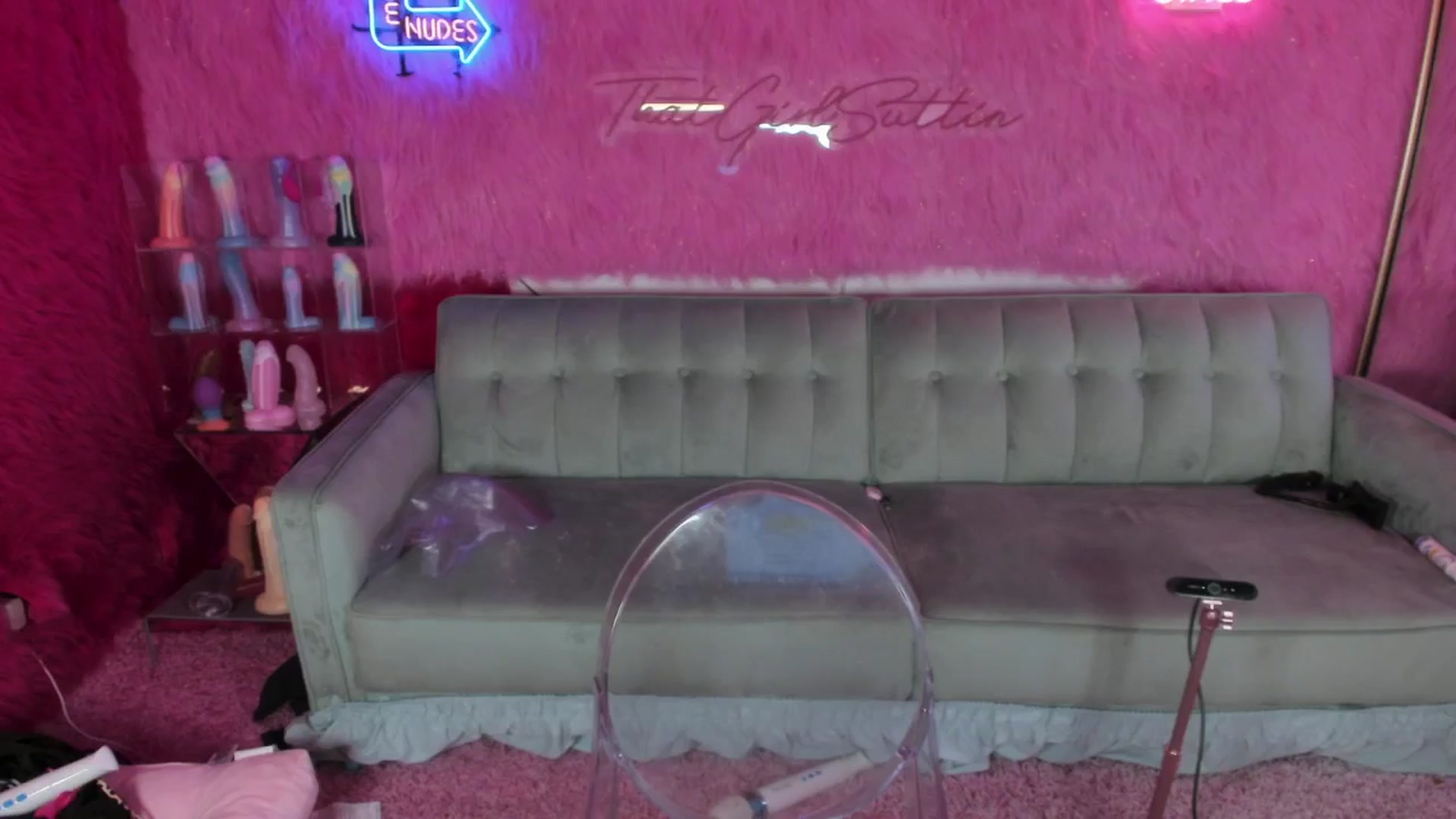 Gallery image thumbnail from thatgrlsuttin's myfreecams stream on, 07/22/2024, 05:31 image 5 of 20