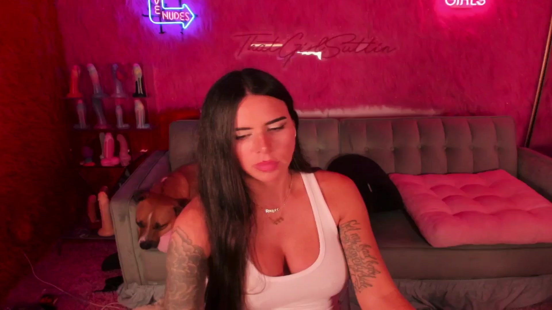 Gallery image thumbnail from thatgrlsuttin's myfreecams stream on, 07/28/2024, 06:32 image 12 of 20