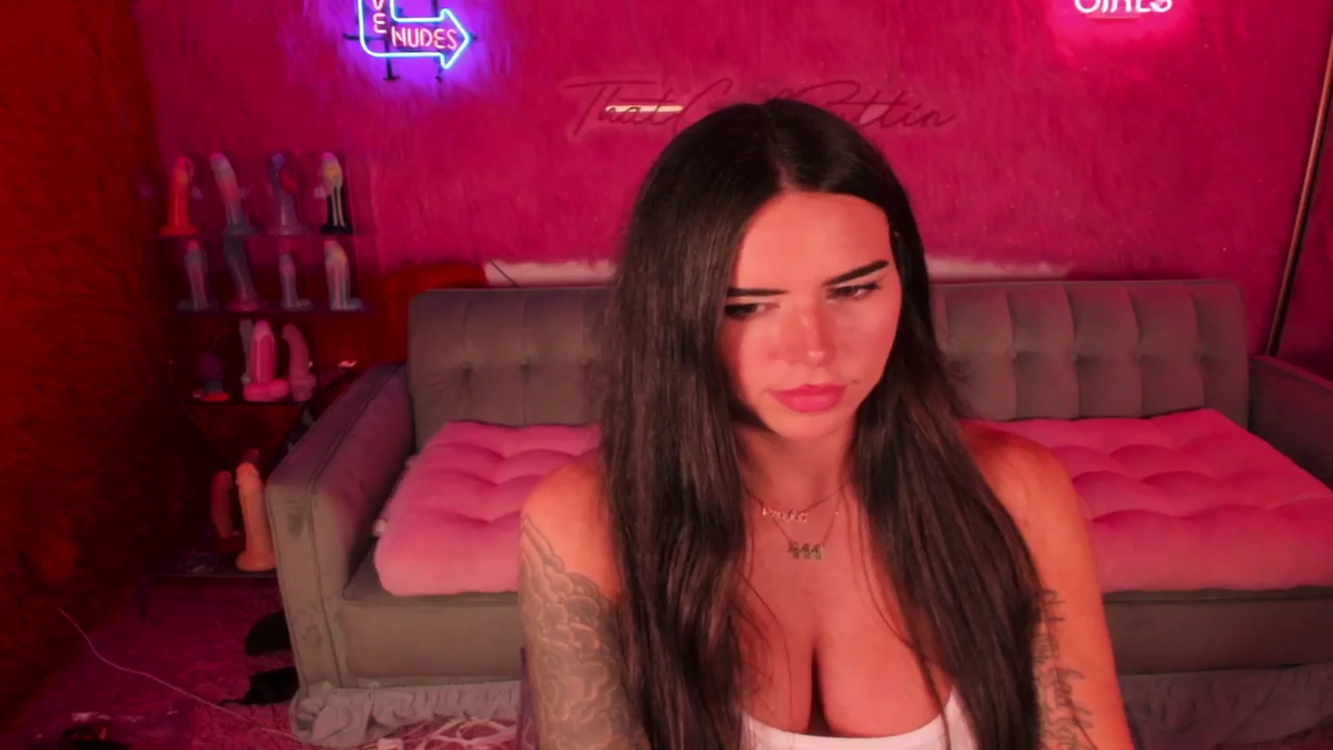 Gallery image thumbnail from thatgrlsuttin's myfreecams stream on, 07/28/2024, 06:32 image 5 of 20