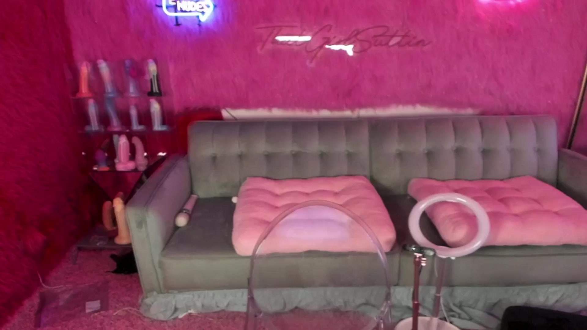 Gallery image thumbnail from thatgrlsuttin's myfreecams stream on, 07/30/2024, 01:32 image 8 of 20