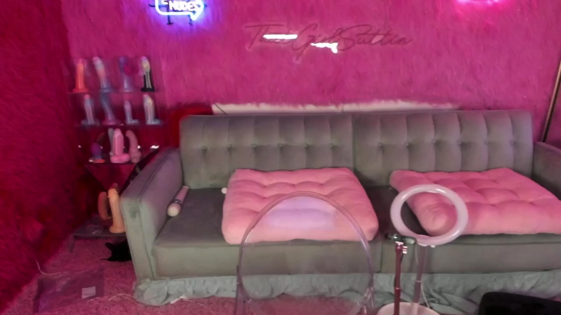 Gallery image thumbnail from thatgrlsuttin's myfreecams stream on, 07/30/2024, 01:32 image 7 of 20