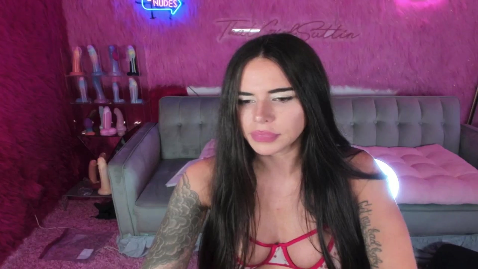 Gallery image thumbnail from thatgrlsuttin's myfreecams stream on, 08/01/2024, 03:02 image 7 of 20