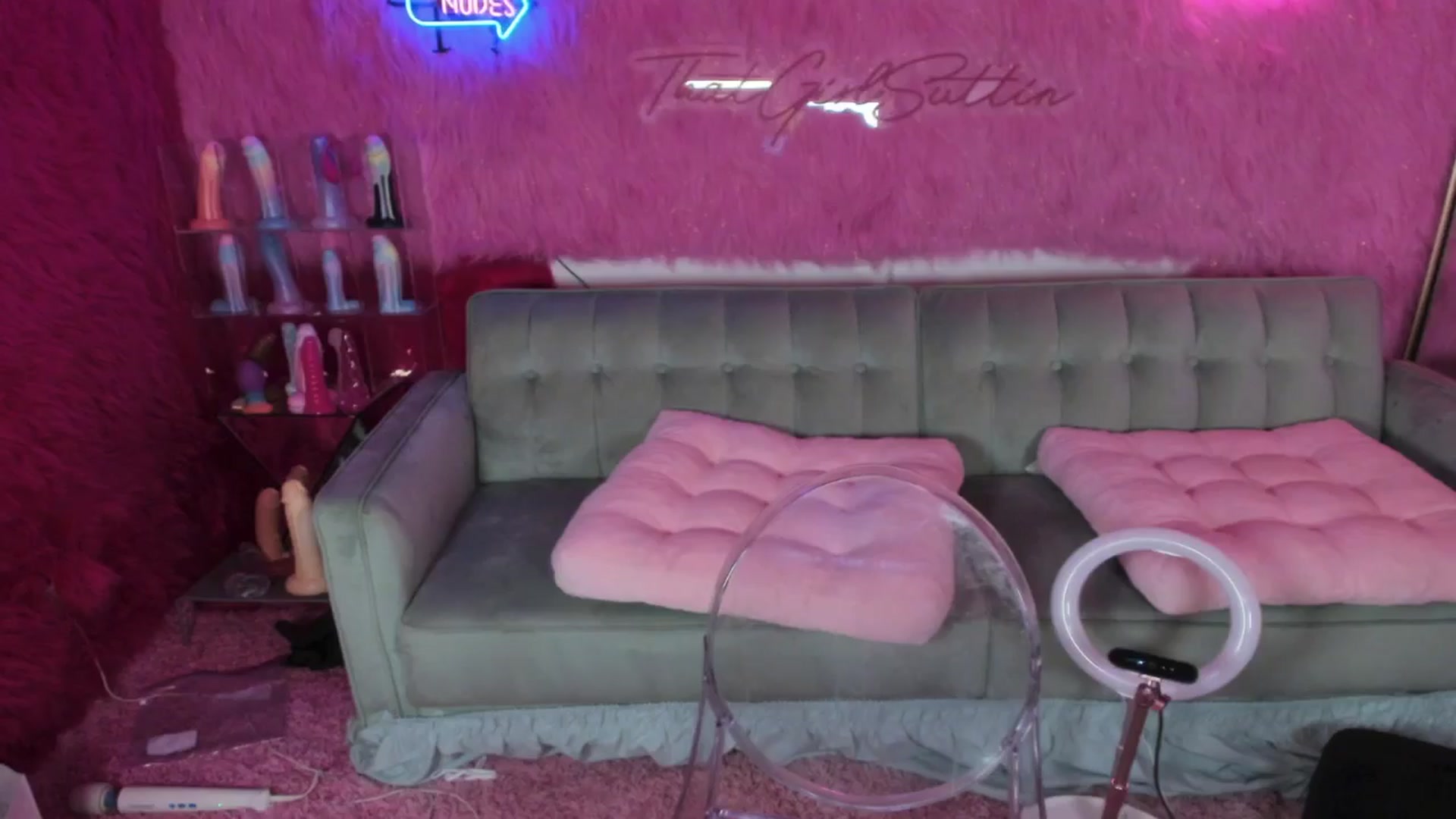 Gallery image thumbnail from thatgrlsuttin's myfreecams stream on, 08/03/2024, 06:02 image 15 of 20