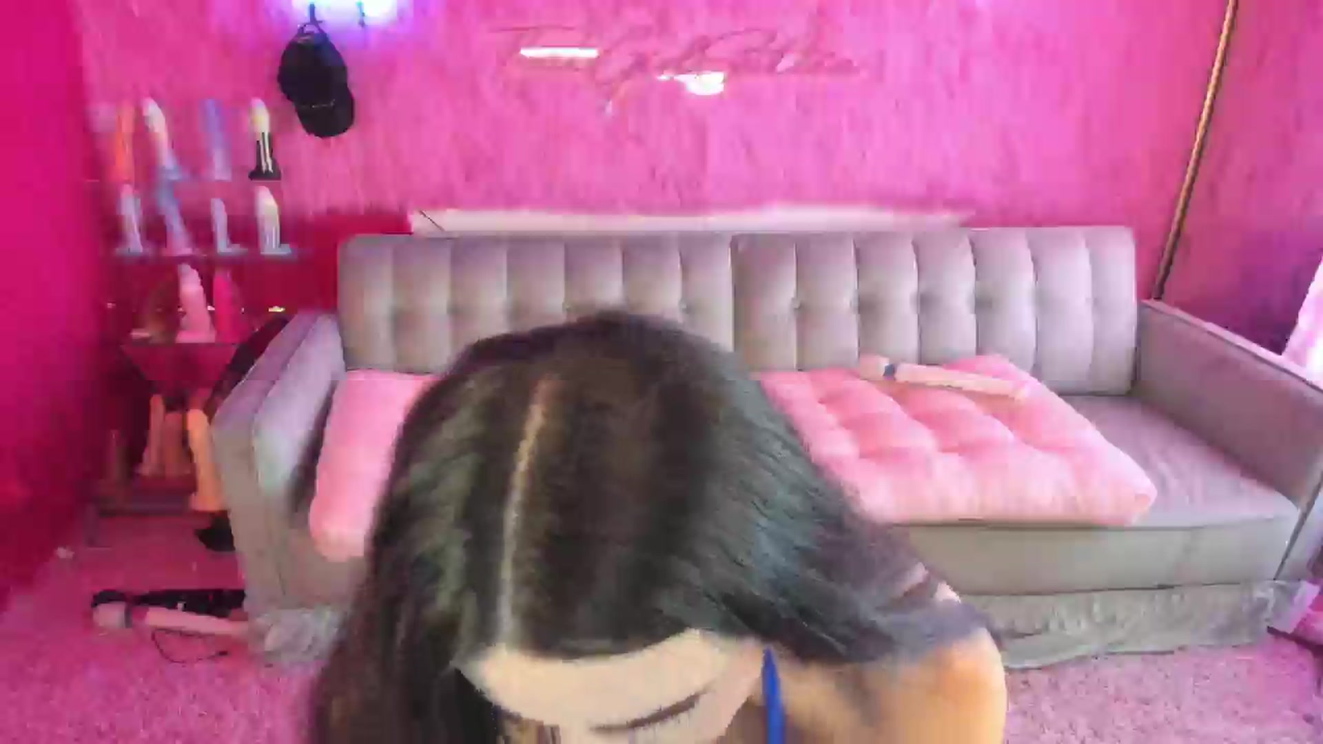 Gallery image thumbnail from thatgrlsuttin's myfreecams stream on, 08/21/2024, 22:10 image 19 of 20