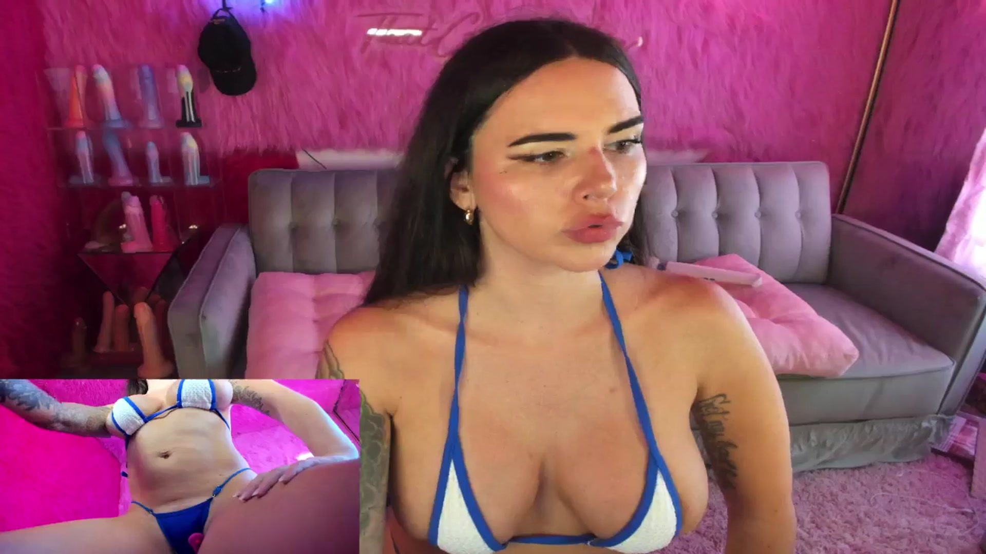 Gallery image thumbnail from thatgrlsuttin's myfreecams stream on, 08/21/2024, 22:25 image 13 of 20
