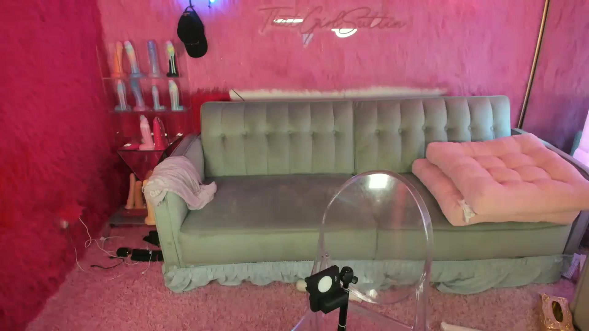 Gallery image thumbnail from thatgrlsuttin's myfreecams stream on, 08/30/2024, 20:51 image 18 of 20