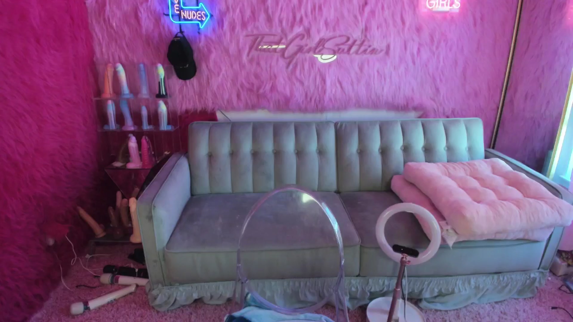 Gallery image thumbnail from thatgrlsuttin's myfreecams stream on, 09/03/2024, 22:10 image 7 of 20