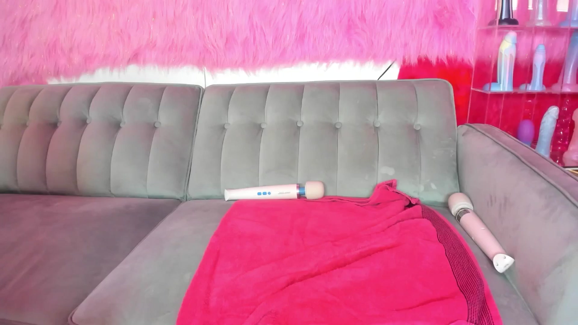 Gallery image thumbnail from thatgrlsuttin's myfreecams stream on, 07/06/2025, 05:00 image 20 of 20