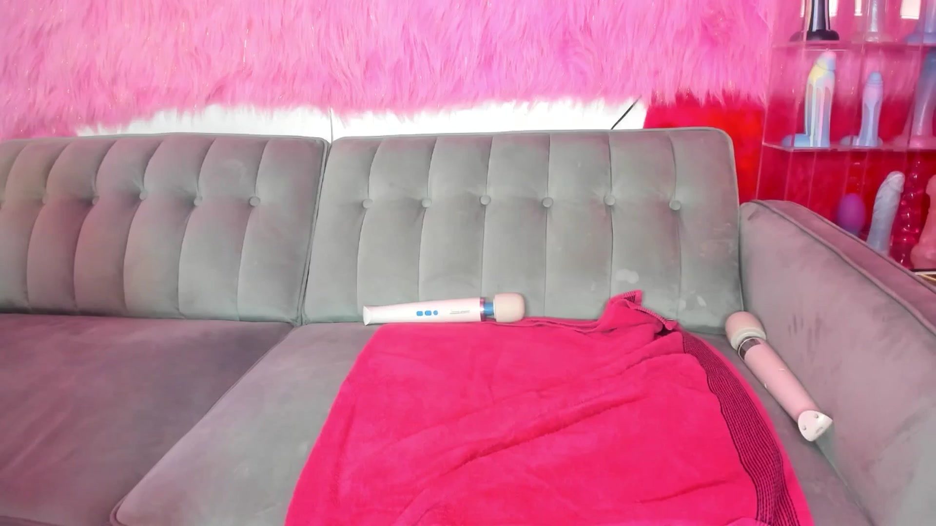 Gallery image thumbnail from thatgrlsuttin's myfreecams stream on, 07/06/2025, 05:00 image 18 of 20