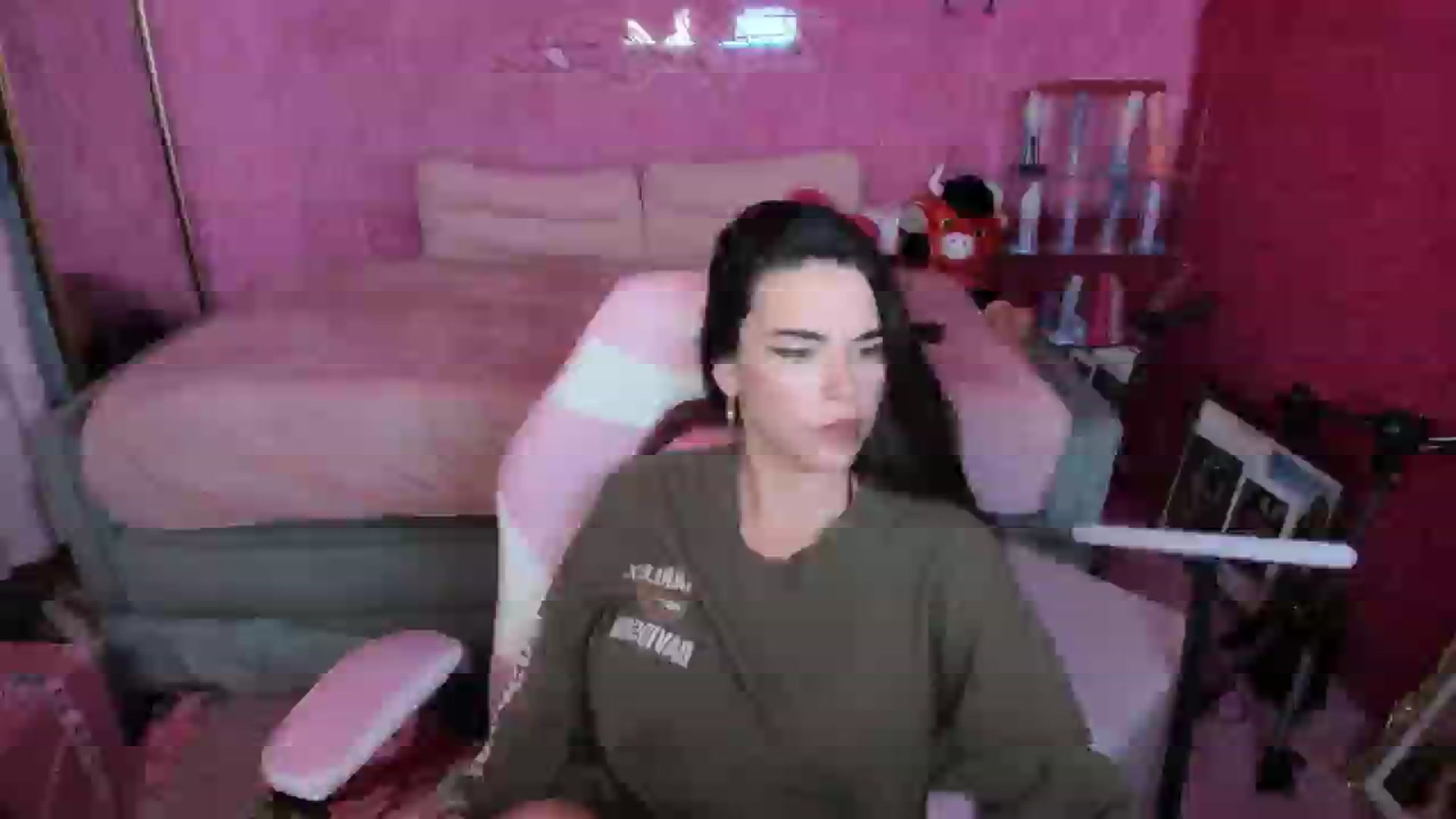 Gallery image thumbnail from thatgrlsuttin's myfreecams stream on, 09/05/2025, 06:16 image 10 of 20