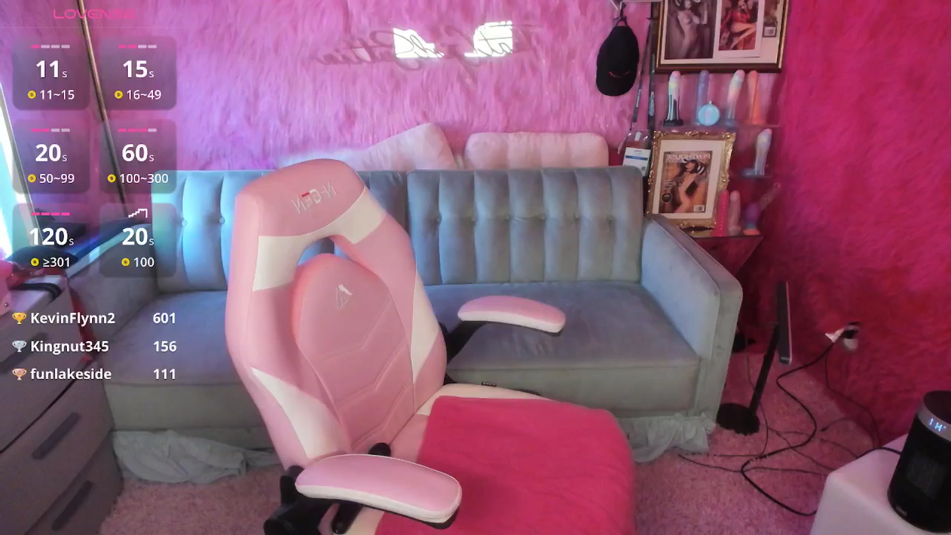 Gallery image thumbnail from thatgrlsuttin's myfreecams stream on, 01/13/2026, 24:16 image 16 of 20