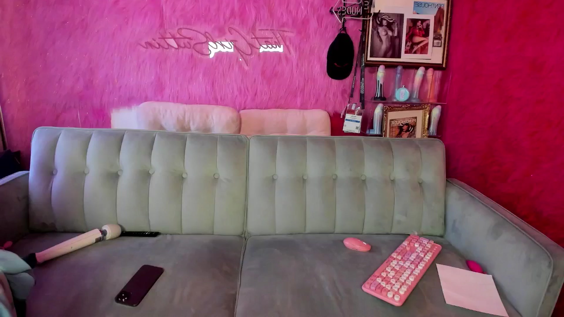 Gallery image thumbnail from thatgrlsuttin's myfreecams stream on, 02/05/2026, 03:24 image 1 of 20