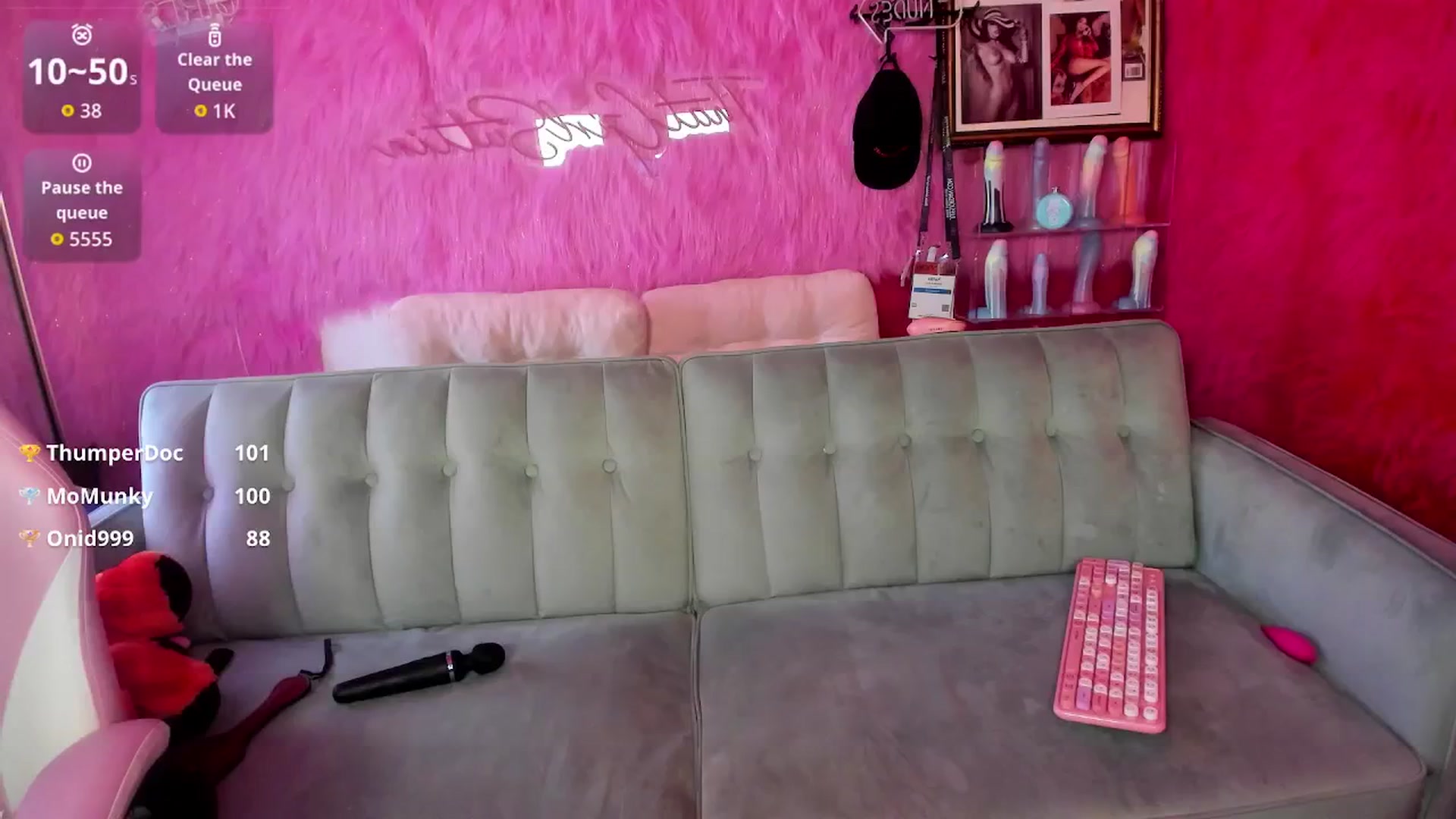 Gallery image thumbnail from thatgrlsuttin's myfreecams stream on, 02/18/2026, 24:02 image 13 of 20